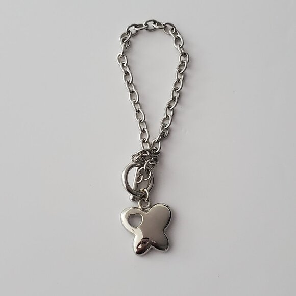 Silver Chain Bracelet Butterfly Charm w/ Crystal Stones & Heart Cut Out T Clasp - Picture 3 of 4